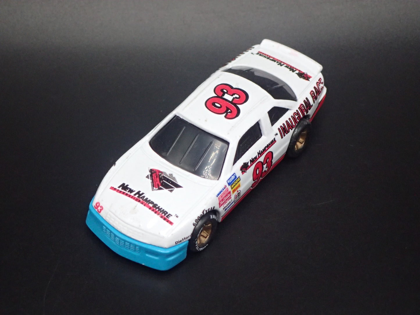 1991 91 93 STERLING MARLIN NEW HAMPHIRE NASCAR 1:64 SCALE DIECAST MODEL CAR