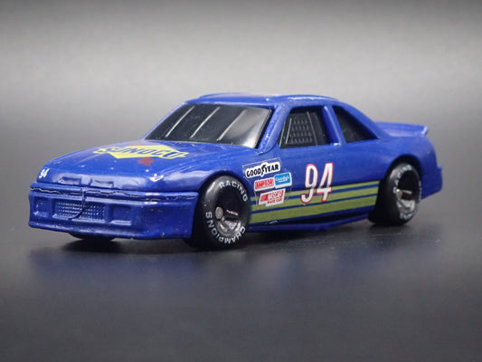 1991 91 OLDSMOBILE CUTLASS 94 TERRY LABONTE NASCAR 1:64 SCALE DIECAST MODEL CAR