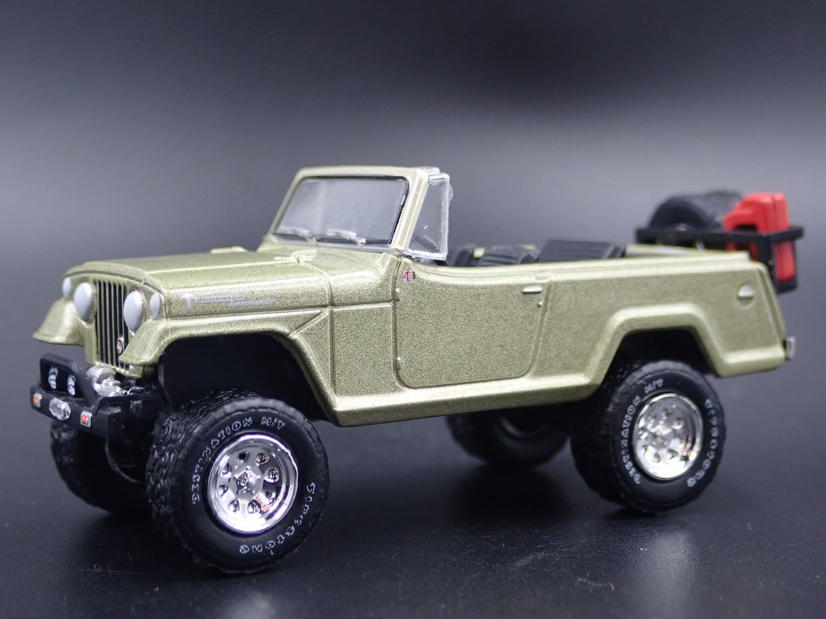 1966 - 1973 JEEP JEEPSTER COMMANDO RARE 1:64 SCALE DIORAMA DIECAST MODEL CAR-Burning Rubber Toy Company