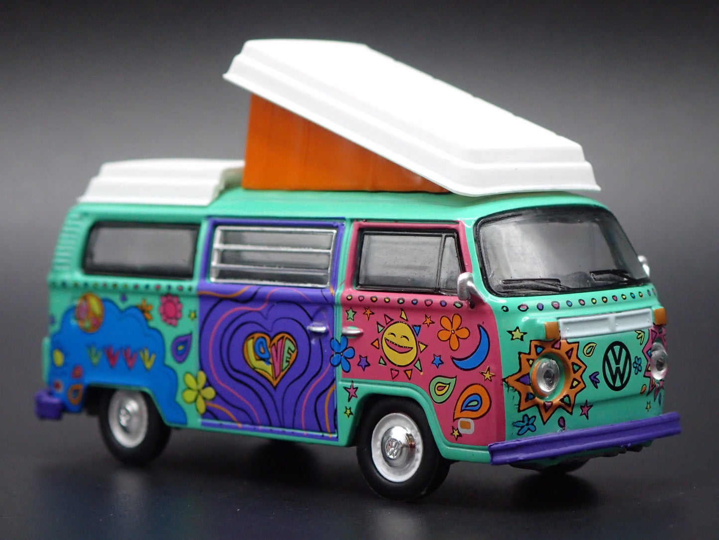 1967-1979 VW VOLKSWAGEN TYPE 2 WESTFALIA CAMPMOBILE HIPPY 1/64 DIECAST MODEL CAR