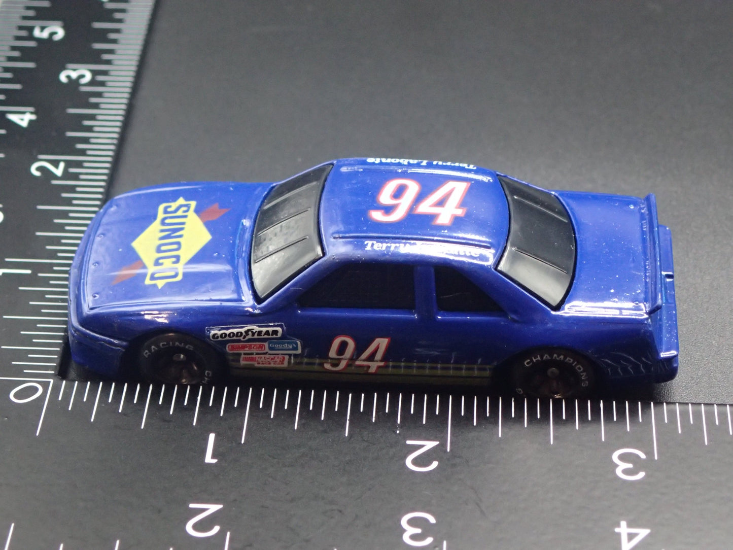 1991 91 OLDSMOBILE CUTLASS 94 TERRY LABONTE NASCAR 1:64 SCALE DIECAST MODEL CAR