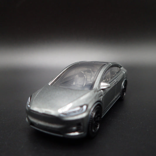2016-2025 TESLA MODEL X SUV GRY 1:64 SCALE COLLECTIBLE DIORAMA DIECAST MODEL CAR