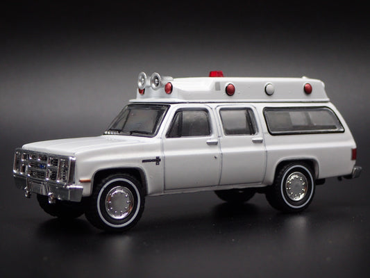 1973-1991 CHEVY CHEVROLET SUBURBAN K20 AMBULANCE 1:64 SCALE DIECAST MODEL CAR