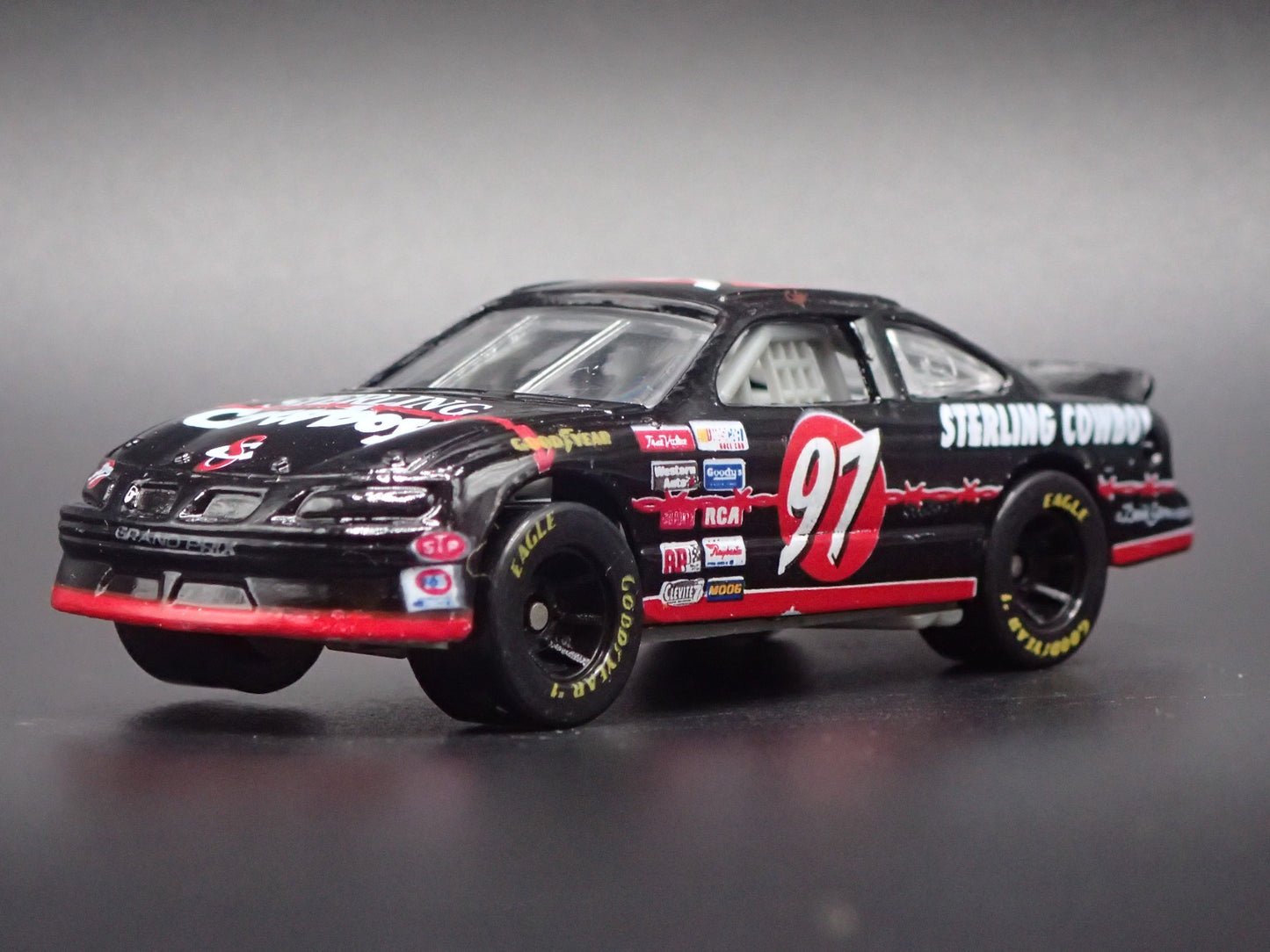 1996 96 PONTIAC GRAND PRIX 97 CHAD LITTLE NASCAR 1:64 SCALE DIECAST MODEL CAR