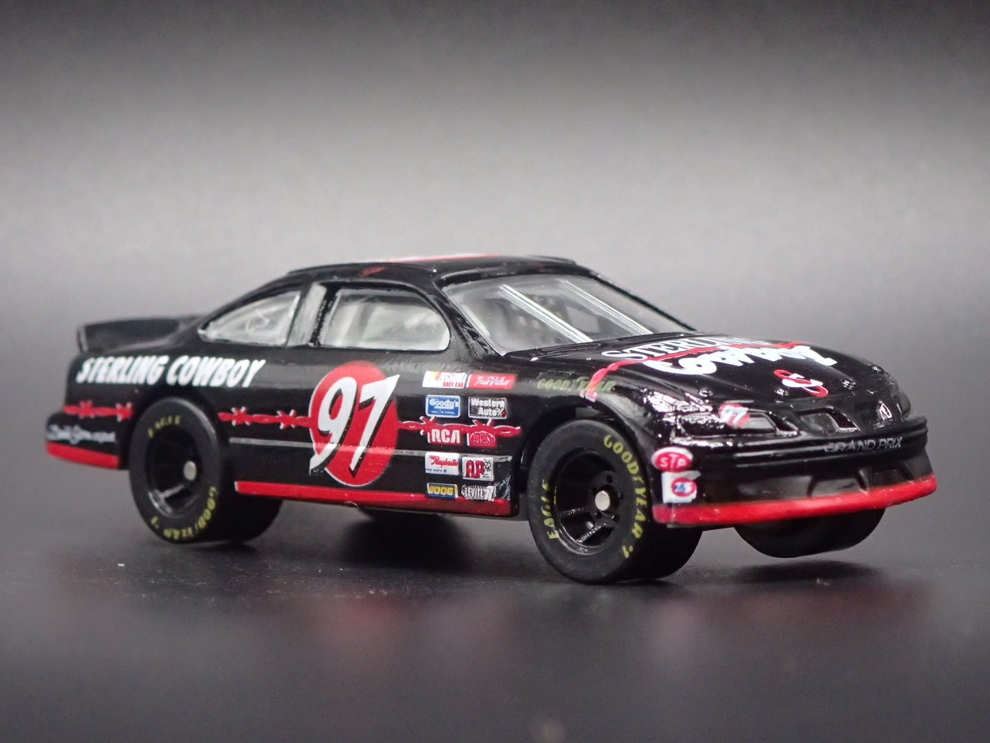 1996 96 PONTIAC GRAND PRIX 97 CHAD LITTLE NASCAR 1:64 SCALE DIECAST MODEL CAR