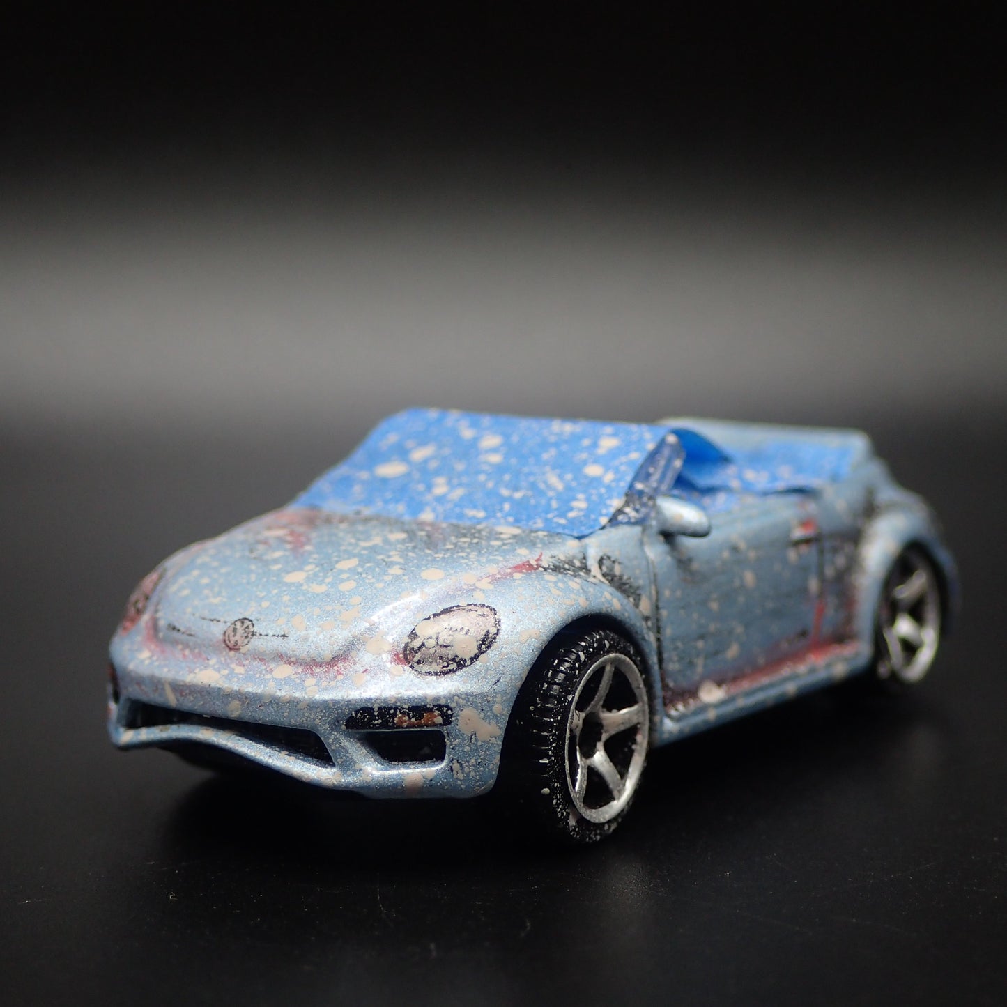 2011-2019 VW VOLKSWAGEN BEETLE BUG CONVERTIBLE BARN FIND 1:64 DIECAST MODEL CAR