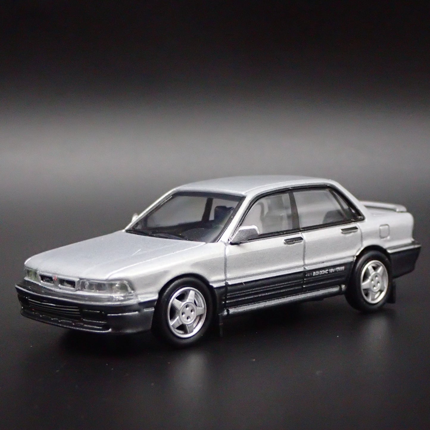 1987-1992 MITSUBISHI GALANT VR4 1:64 SCALE COLLECTIBLE DIORAMA DIECAST MODEL CAR