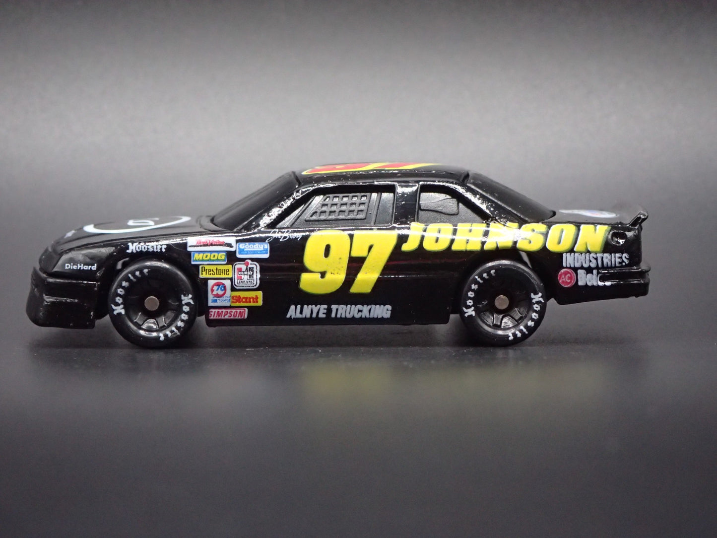 1992 92 FORD THUNDERBIRD 97 JOE BESSEY NASCAR  1:64 SCALE DIECAST MODEL CAR