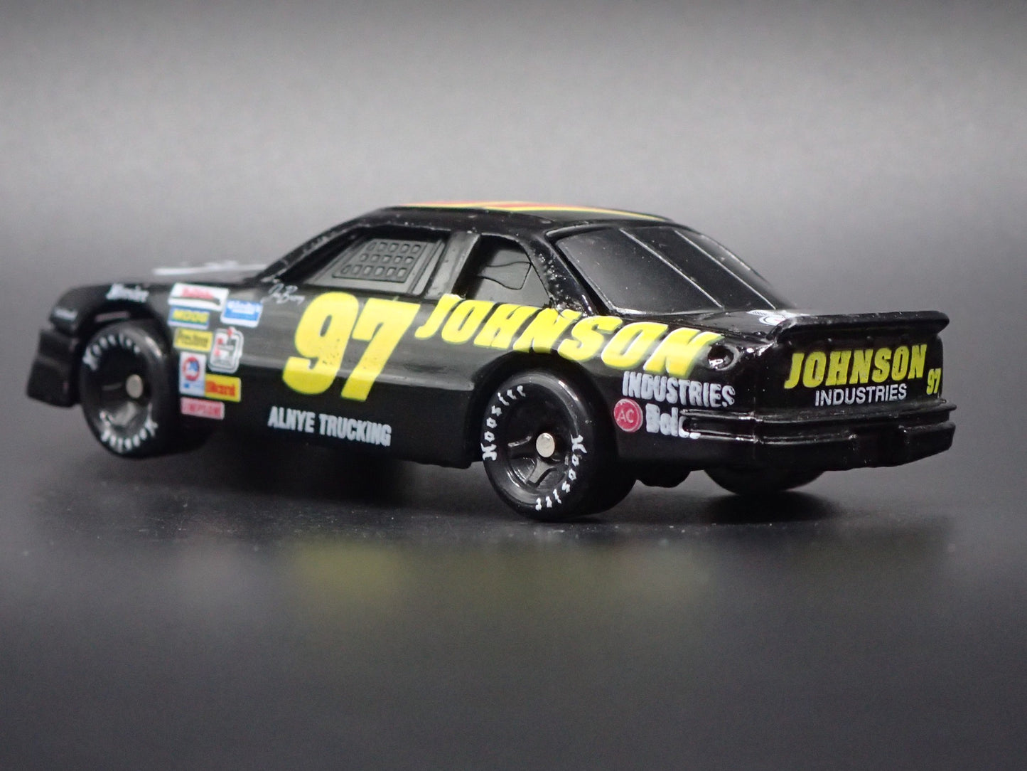 1992 92 FORD THUNDERBIRD 97 JOE BESSEY NASCAR  1:64 SCALE DIECAST MODEL CAR
