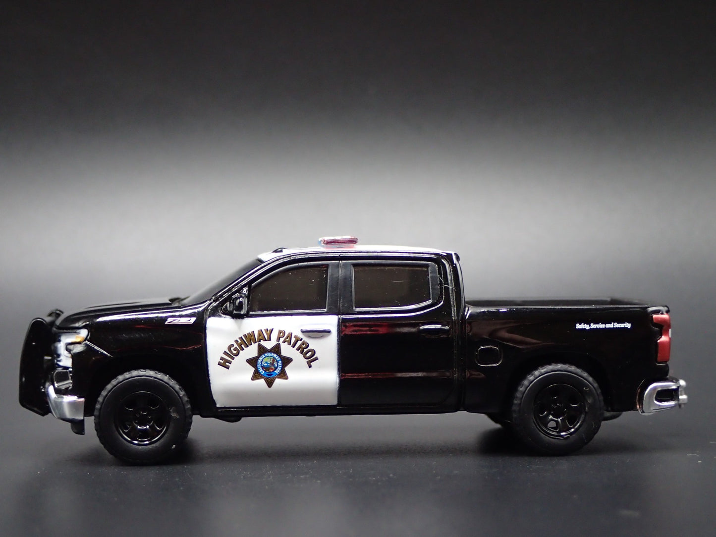 2019-2025 CHEVY CHEVROLET SILVERADO CHP POLICE  1:64 SCALE DIECAST MODEL CAR