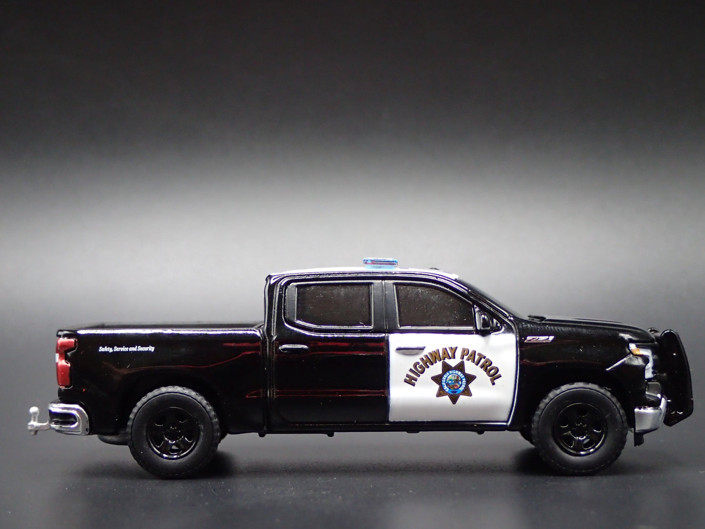2019-2025 CHEVY CHEVROLET SILVERADO CHP POLICE  1:64 SCALE DIECAST MODEL CAR