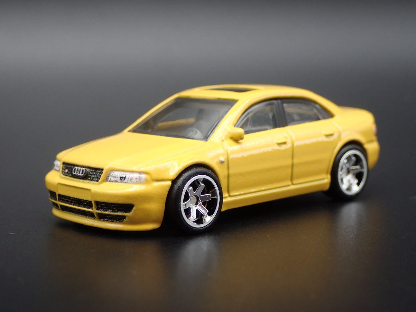 1997 - 2002 AUDI S4 QUATTRO 4 FOUR DOOR 1:64 SCALE DIORAMA DIECAST MODEL CAR