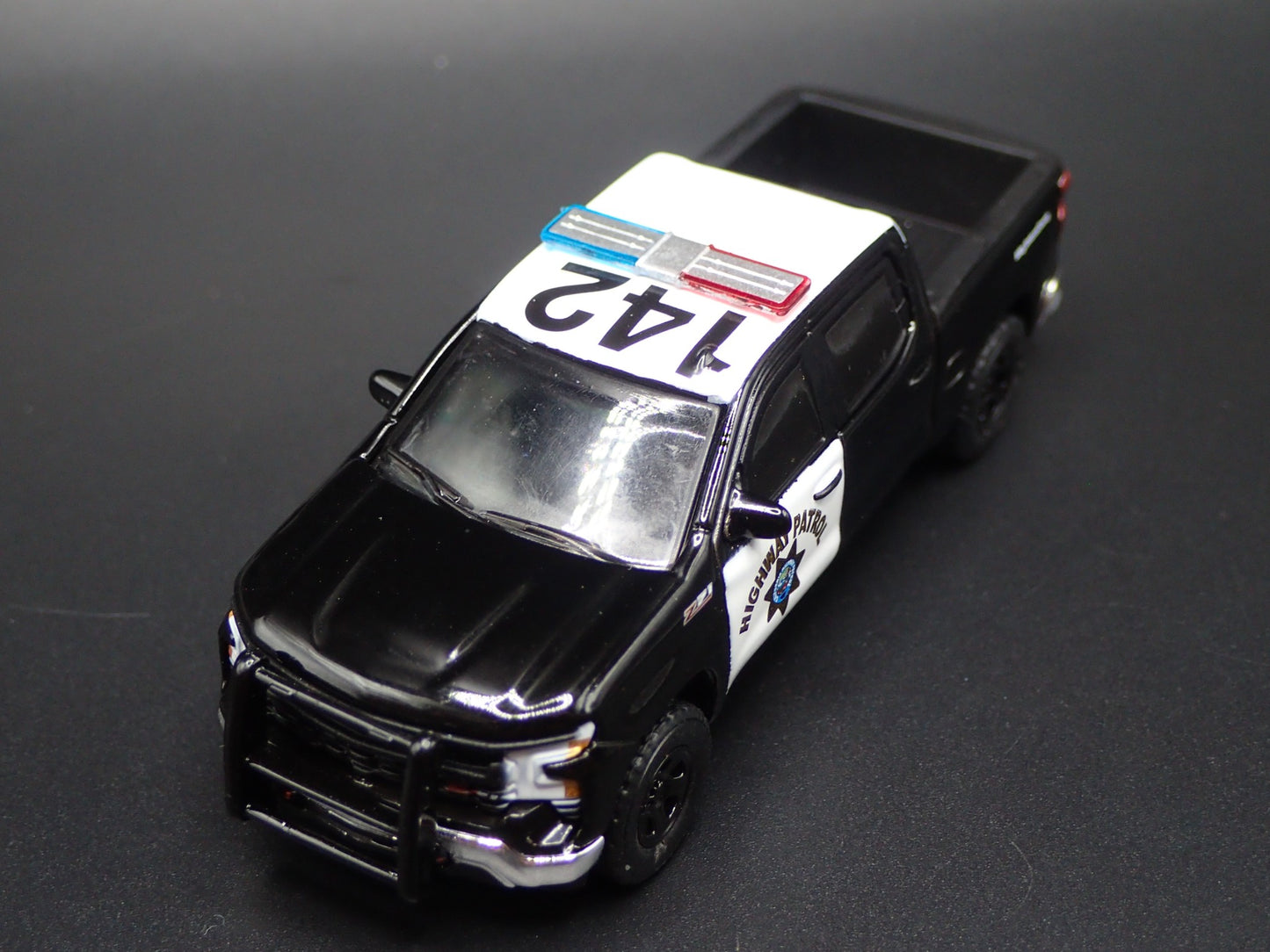 2019-2025 CHEVY CHEVROLET SILVERADO CHP POLICE  1:64 SCALE DIECAST MODEL CAR
