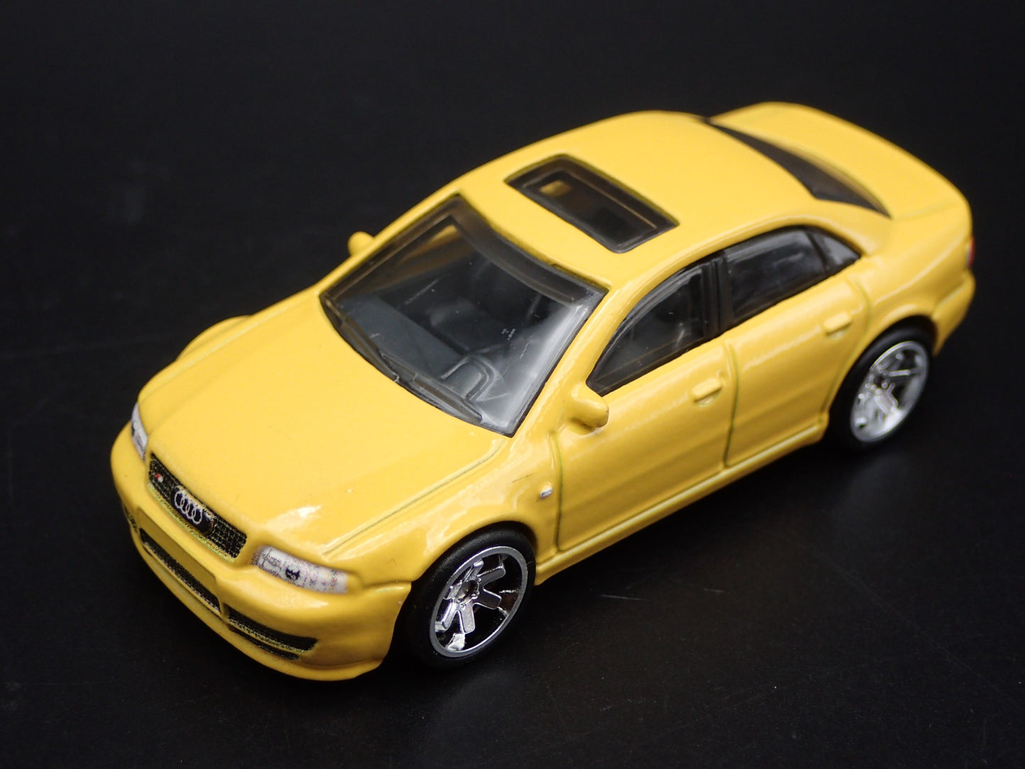 1997 - 2002 AUDI S4 QUATTRO 4 FOUR DOOR 1:64 SCALE DIORAMA DIECAST MODEL CAR