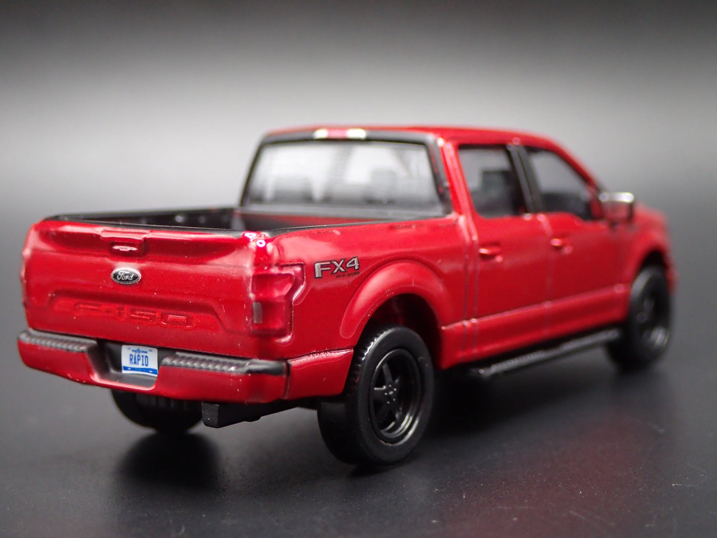 2015-2020 FORD F150 LARIAT PICKUP TRUCK RED 1:64 SCALE DIORAMA DIECAST MODEL CAR