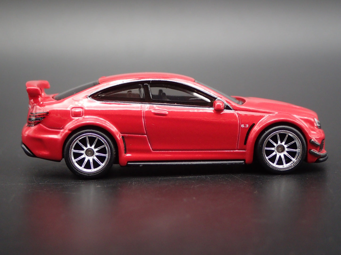 2011 -2015 MERCEDES-BENZ C63 AMG COUPE BLACK SERIES 1:64 SCALE DIECAST MODEL CAR