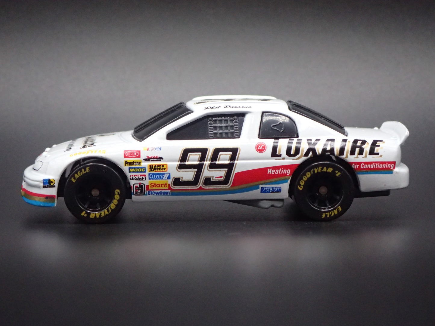 1995 CHEVROLET MONTE CARLO 99 PHIL PARSONS NASCAR 1:64 SCALE DIECAST MODEL CAR