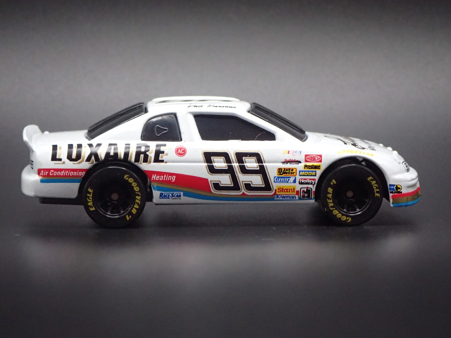 1995 CHEVROLET MONTE CARLO 99 PHIL PARSONS NASCAR 1:64 SCALE DIECAST MODEL CAR
