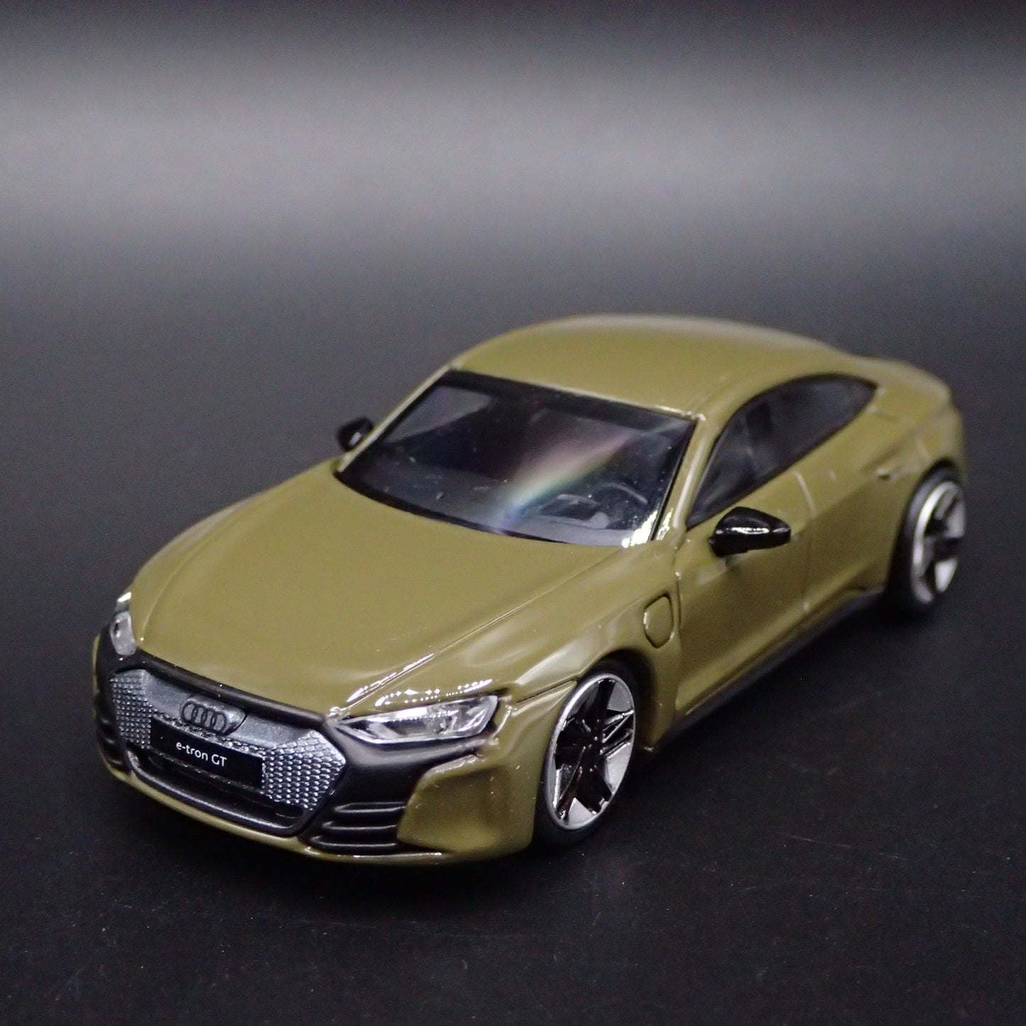 2020-2025 AUDI RS E TRON ETRON GT 1:64 SCALE COLLECTIBLE DIECAST MODEL CAR