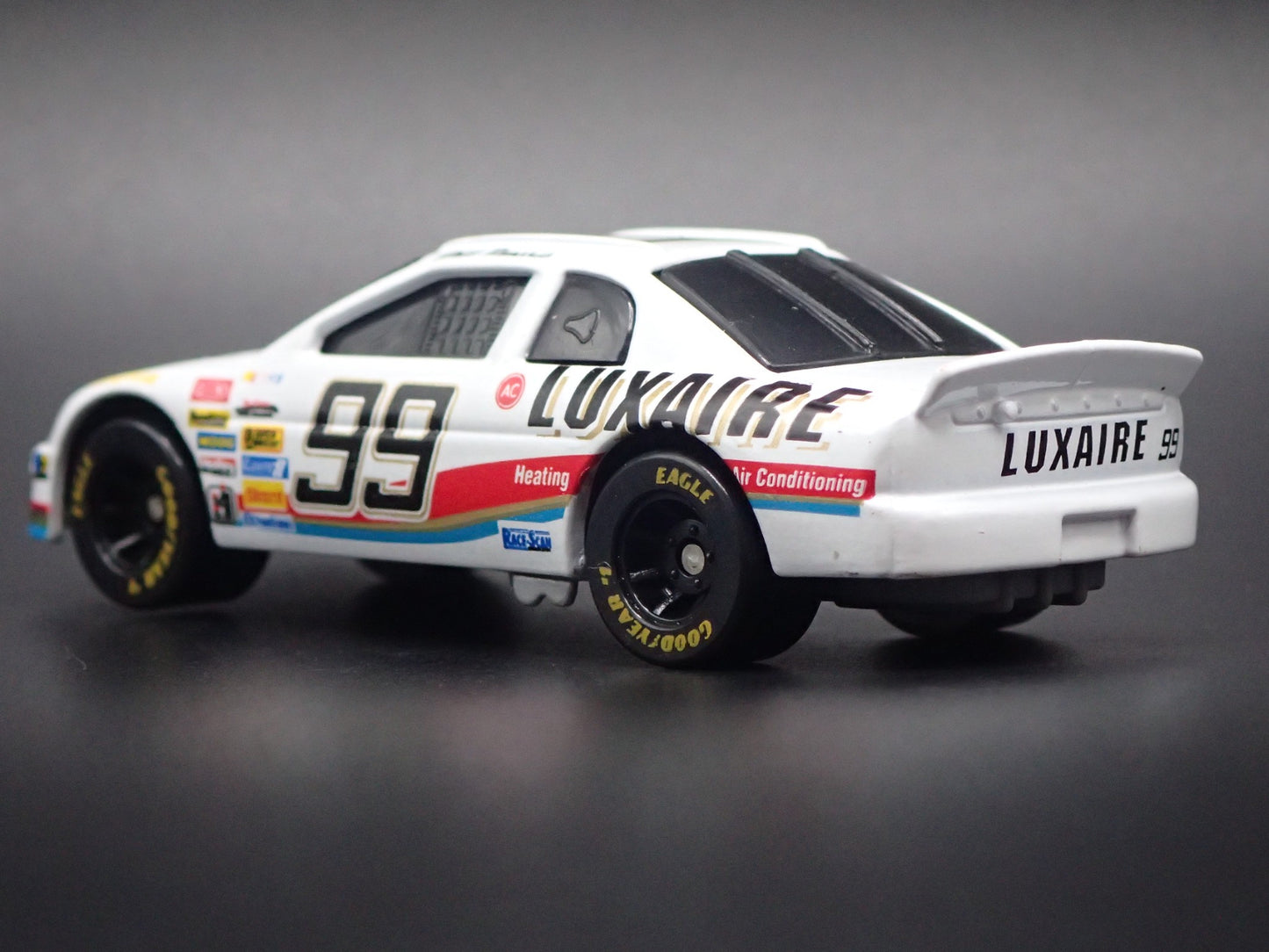 1995 CHEVROLET MONTE CARLO 99 PHIL PARSONS NASCAR 1:64 SCALE DIECAST MODEL CAR