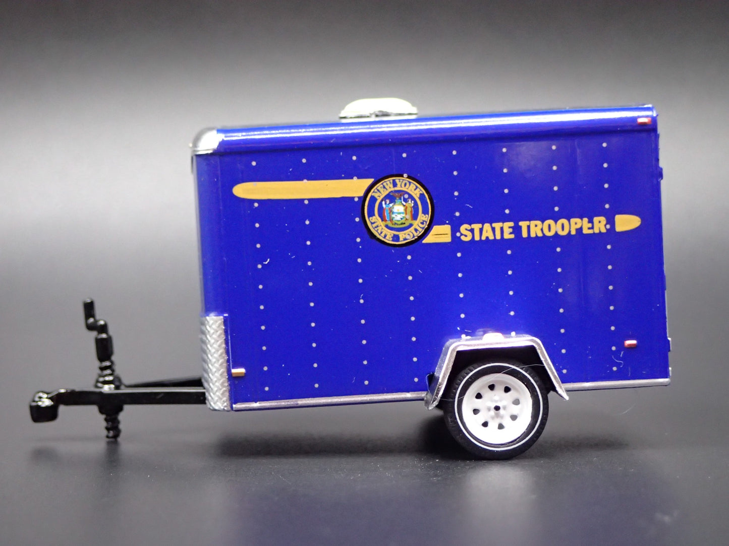 NEW YORK STATE TROOPER POLICE SMALL CARGO TRAILER 1:64 SCALE DIORAMA MODEL CAR