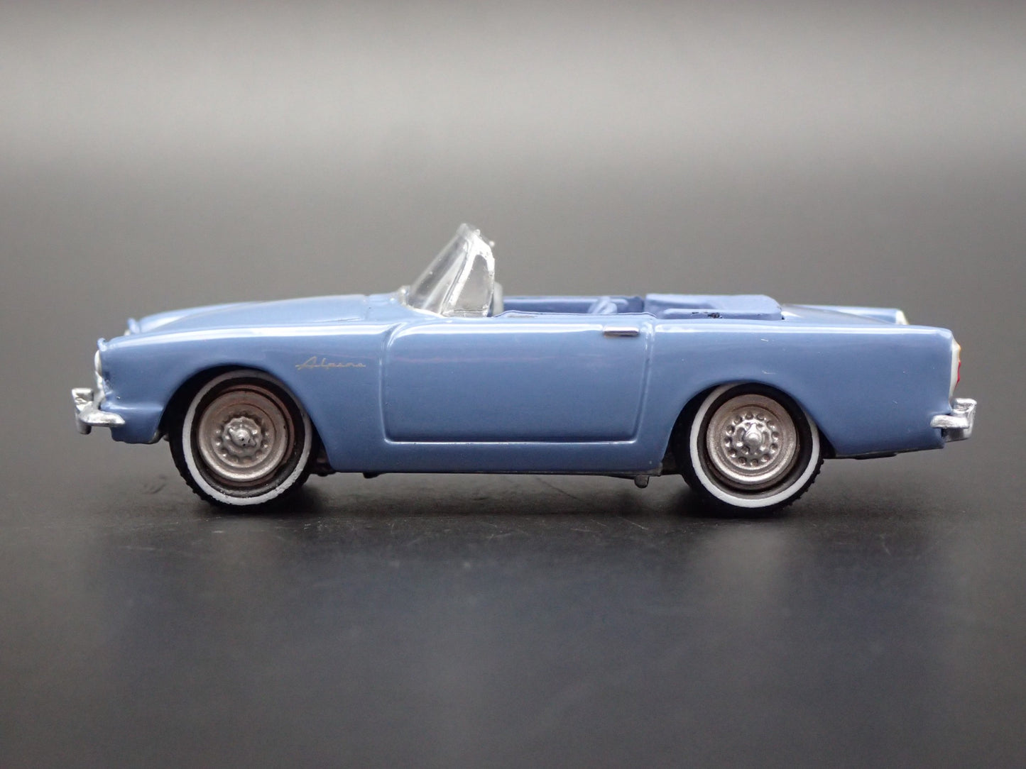 1959-1968 SUNBEAM ALPINE CONVERTIBLE JAMES BOND 007 1:64 SCALE DIECAST MODEL CAR