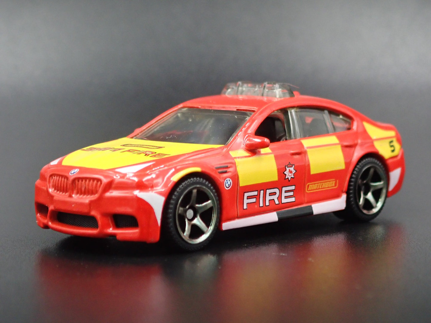2011-2016 BMW M5 FIRE CHIEF CAR RED 1:64 SCALE COLLECTIBLE DIECAST MODEL CAR