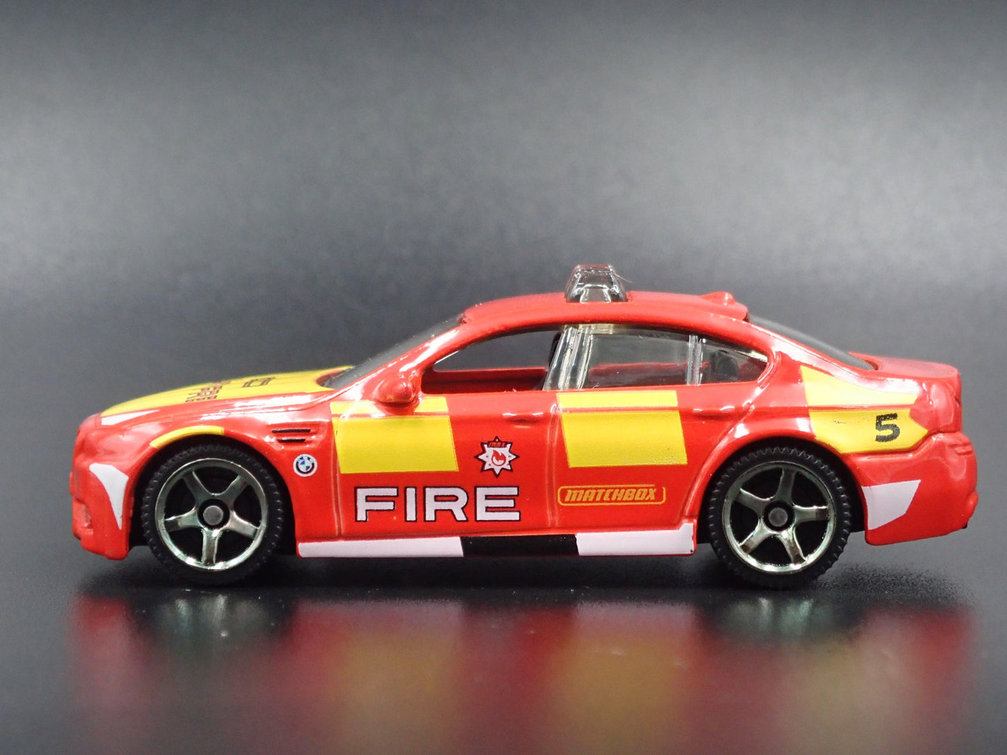 2011-2016 BMW M5 FIRE CHIEF CAR RED 1:64 SCALE COLLECTIBLE DIECAST MODEL CAR