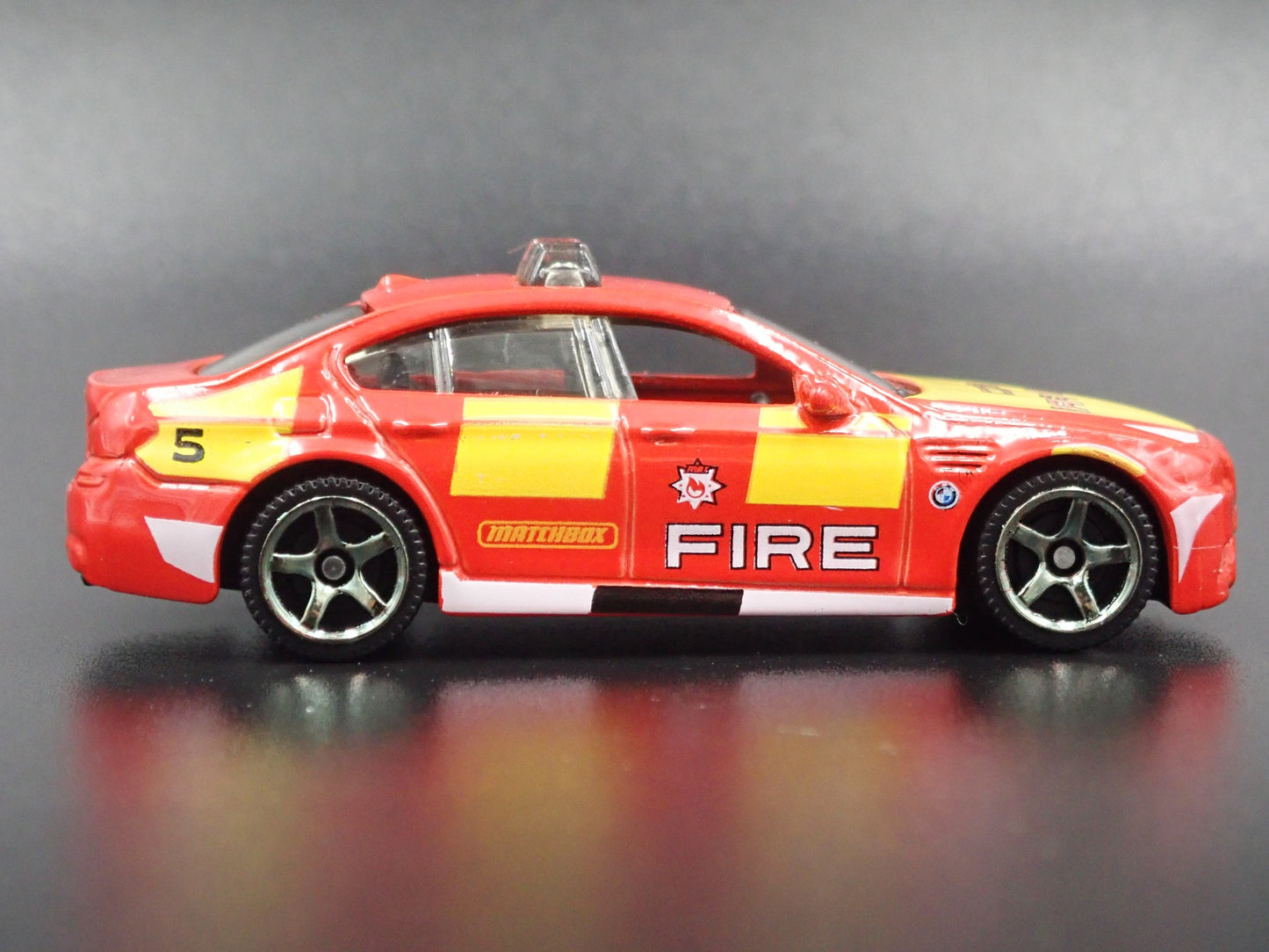 2011-2016 BMW M5 FIRE CHIEF CAR RED 1:64 SCALE COLLECTIBLE DIECAST MODEL CAR