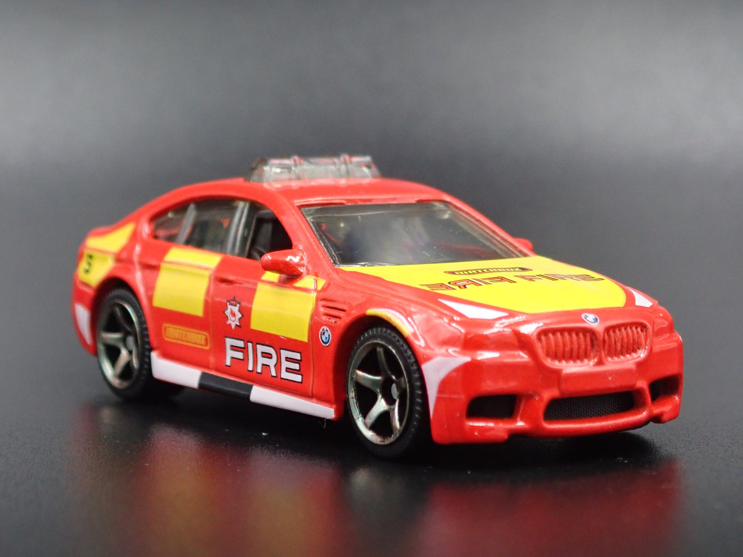 2011-2016 BMW M5 FIRE CHIEF CAR RED 1:64 SCALE COLLECTIBLE DIECAST MODEL CAR