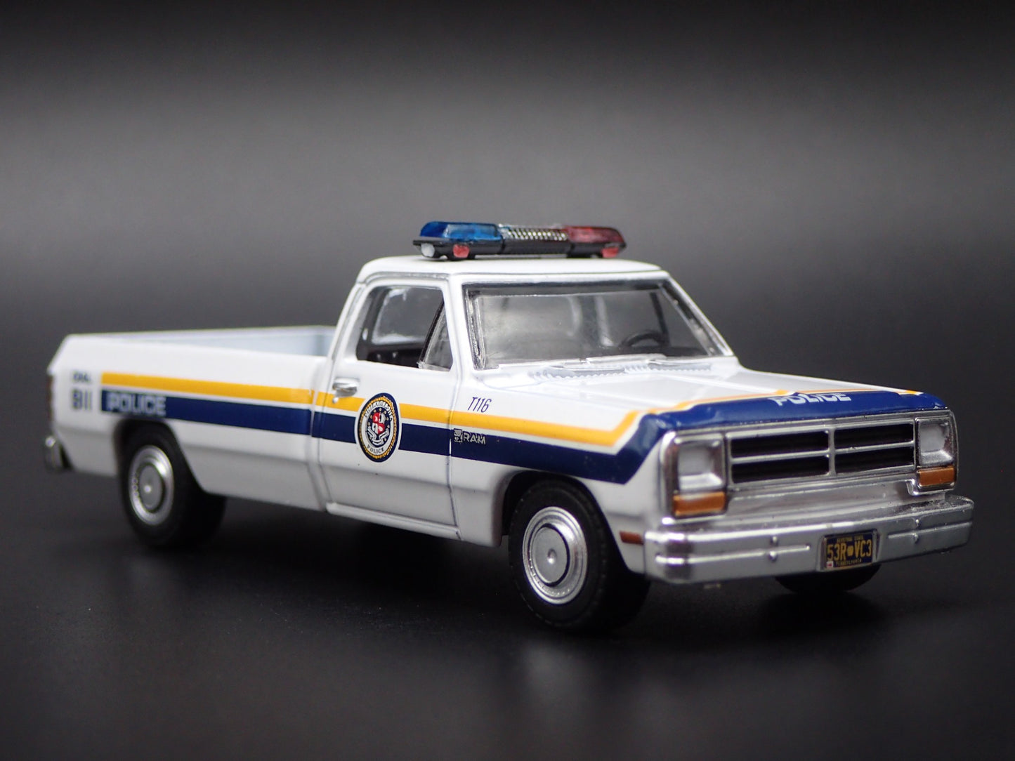 1990 90 DODGE RAM D250 PHILADELPHIA PA POLICE TRUCK 1:64 SCALE DIECAST MODEL CAR