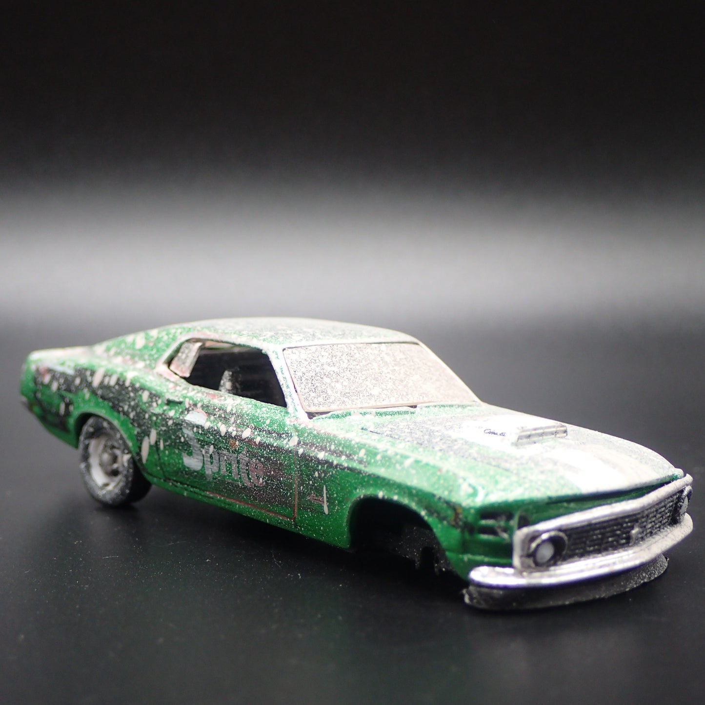 1970 FORD MUSTANG 428 SCJ FASTBACK SPRITE BARN FIND 1:64 SCALE DIECAST MODEL CAR