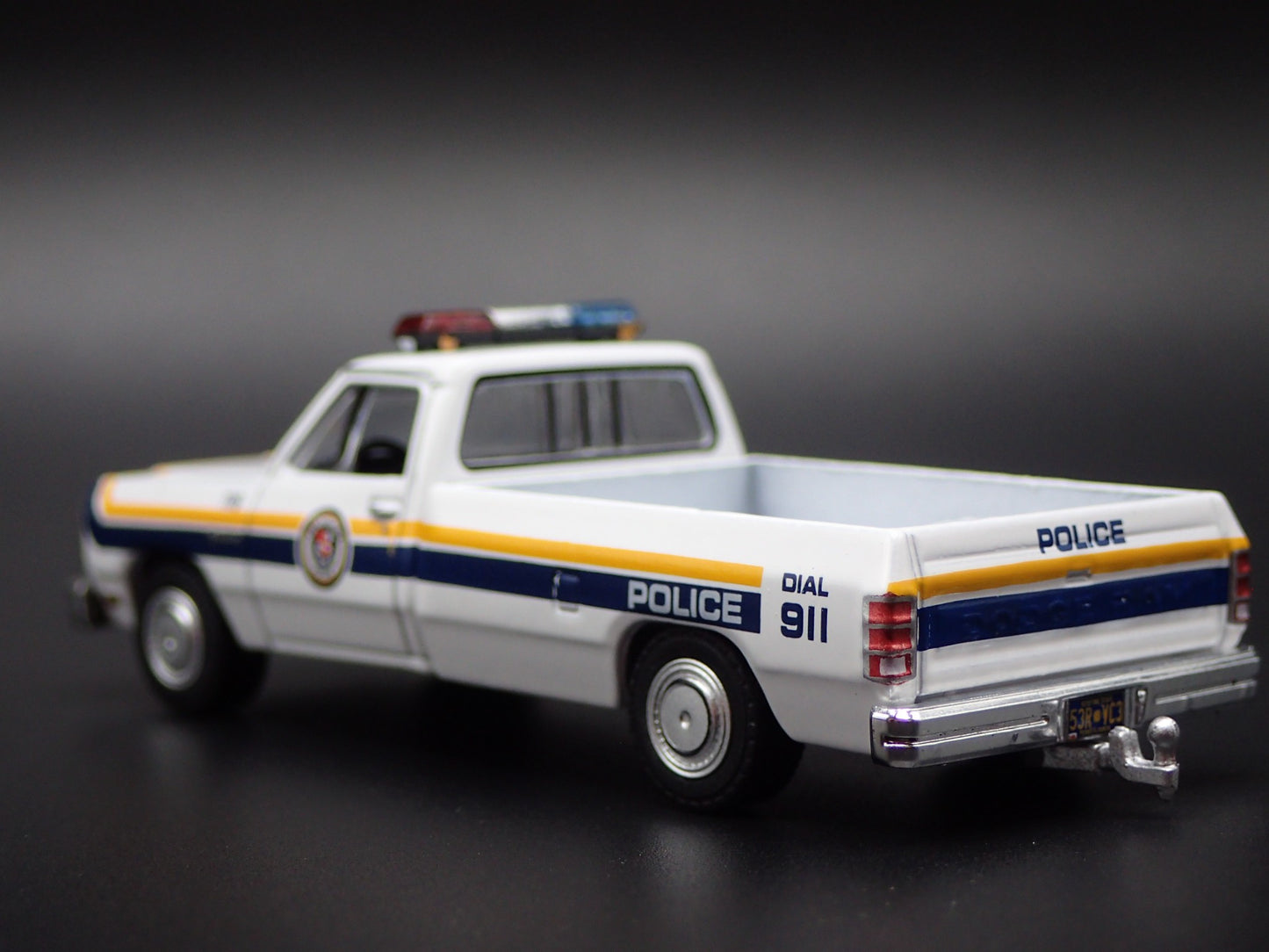 1990 90 DODGE RAM D250 PHILADELPHIA PA POLICE TRUCK 1:64 SCALE DIECAST MODEL CAR