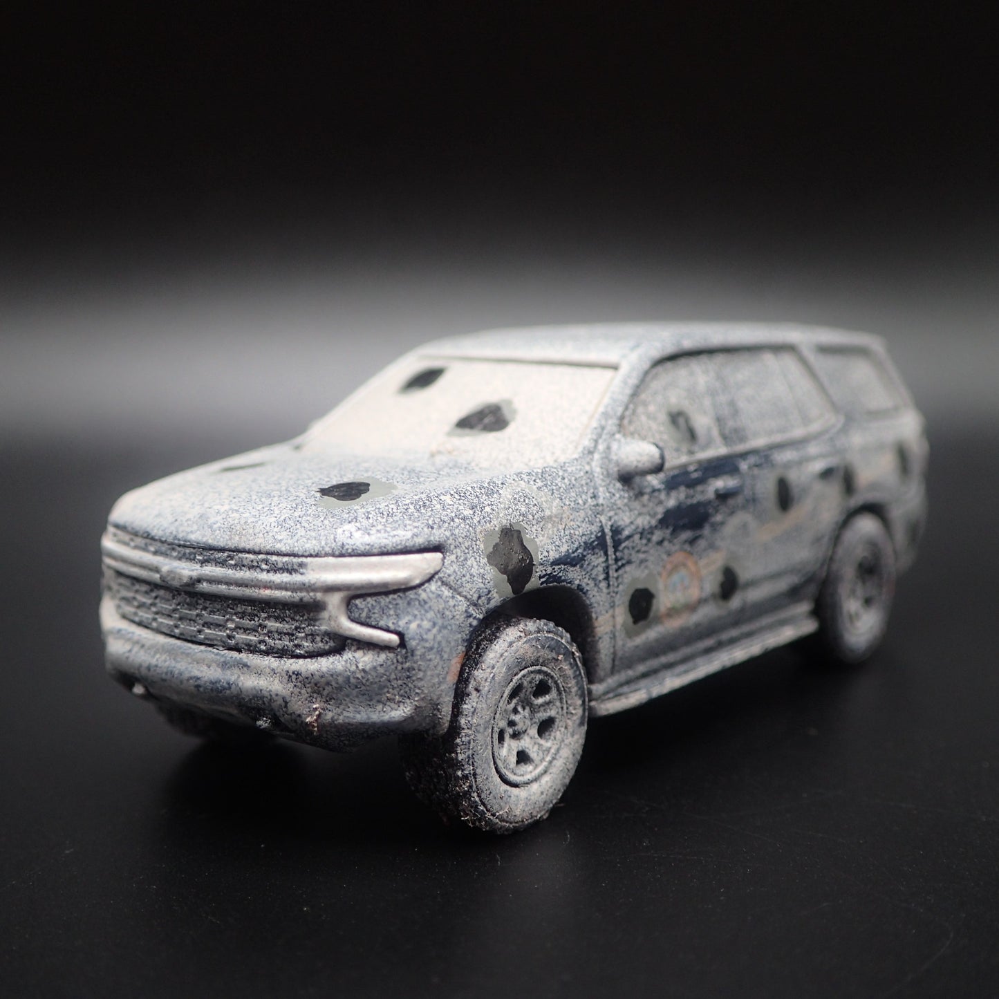 2021 21 CHEVY TAHOE PPV WEST VIRGINIA STATE POLICE BULLIT HOLES 1:64 DIECAST CAR