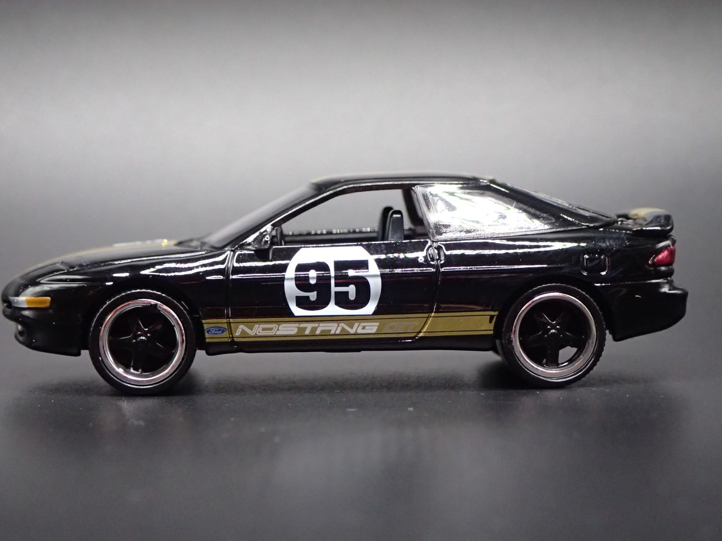 1995 95 FORD PROBE GT BLACK 1:64 SCALE COLLECTIBLE DIORAMA DIECAST MODEL CAR