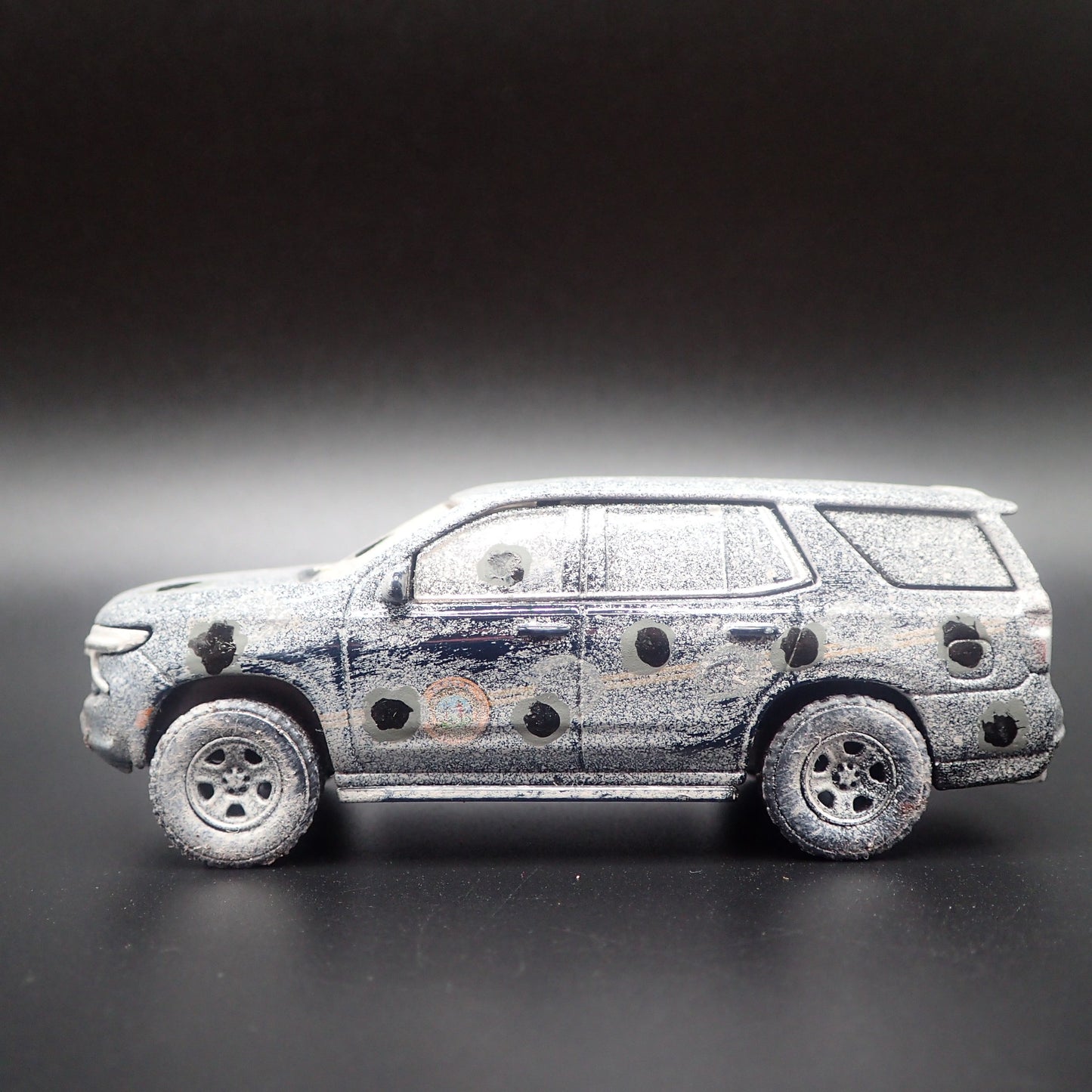 2021 21 CHEVY TAHOE PPV WEST VIRGINIA STATE POLICE BULLIT HOLES 1:64 DIECAST CAR