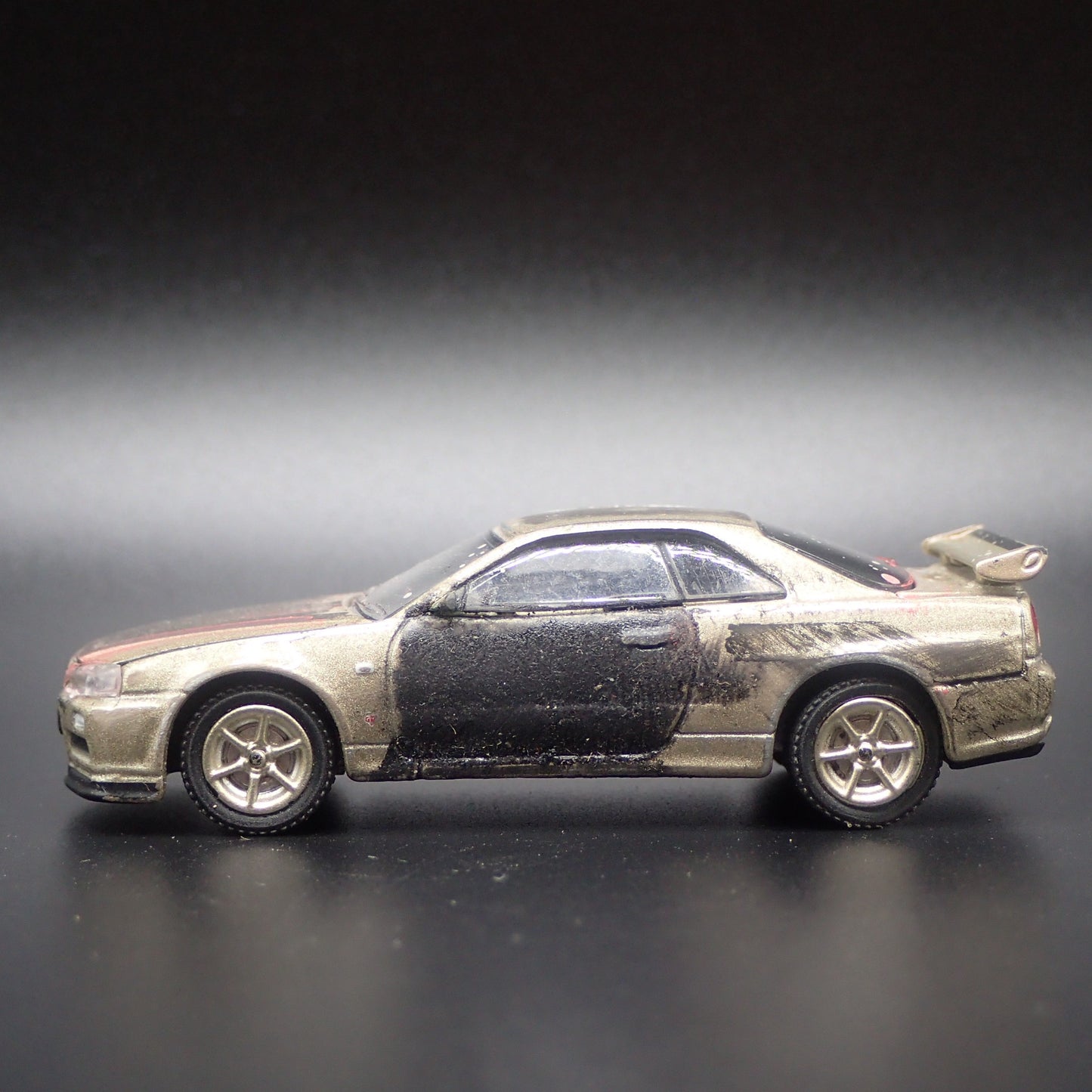 1999-2002 NISSAN SKYLINE GTR R34 BNR34 BARN FIND 1:64 SCALE DIECAST MODEL CAR