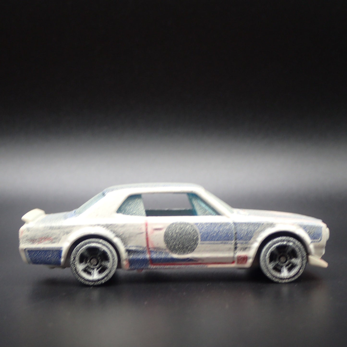 1968-1972 NISSAN SKYLINE 2000 GTX BARN FIND 1:64 SCALE DIORAMA DIECAST MODEL CAR