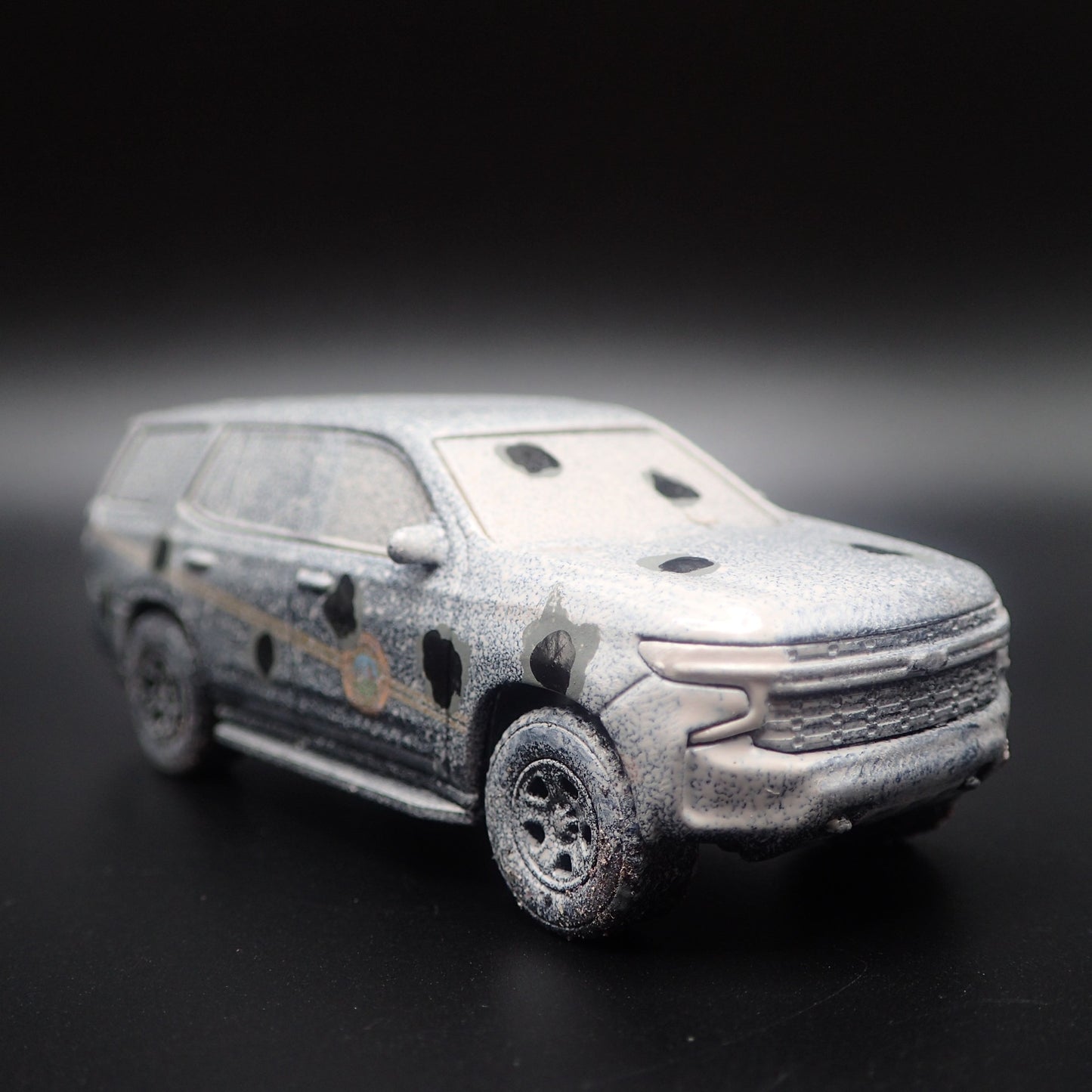 2021 21 CHEVY TAHOE PPV WEST VIRGINIA STATE POLICE BULLIT HOLES 1:64 DIECAST CAR