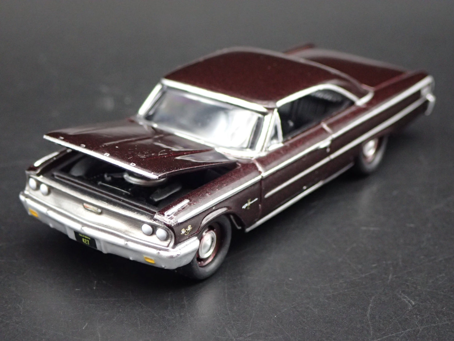 1963 63 FORD GALAXIE 500 RARE 1/64 SCALE COLLECTIBLE DIORAMA DIECAST MODEL CAR