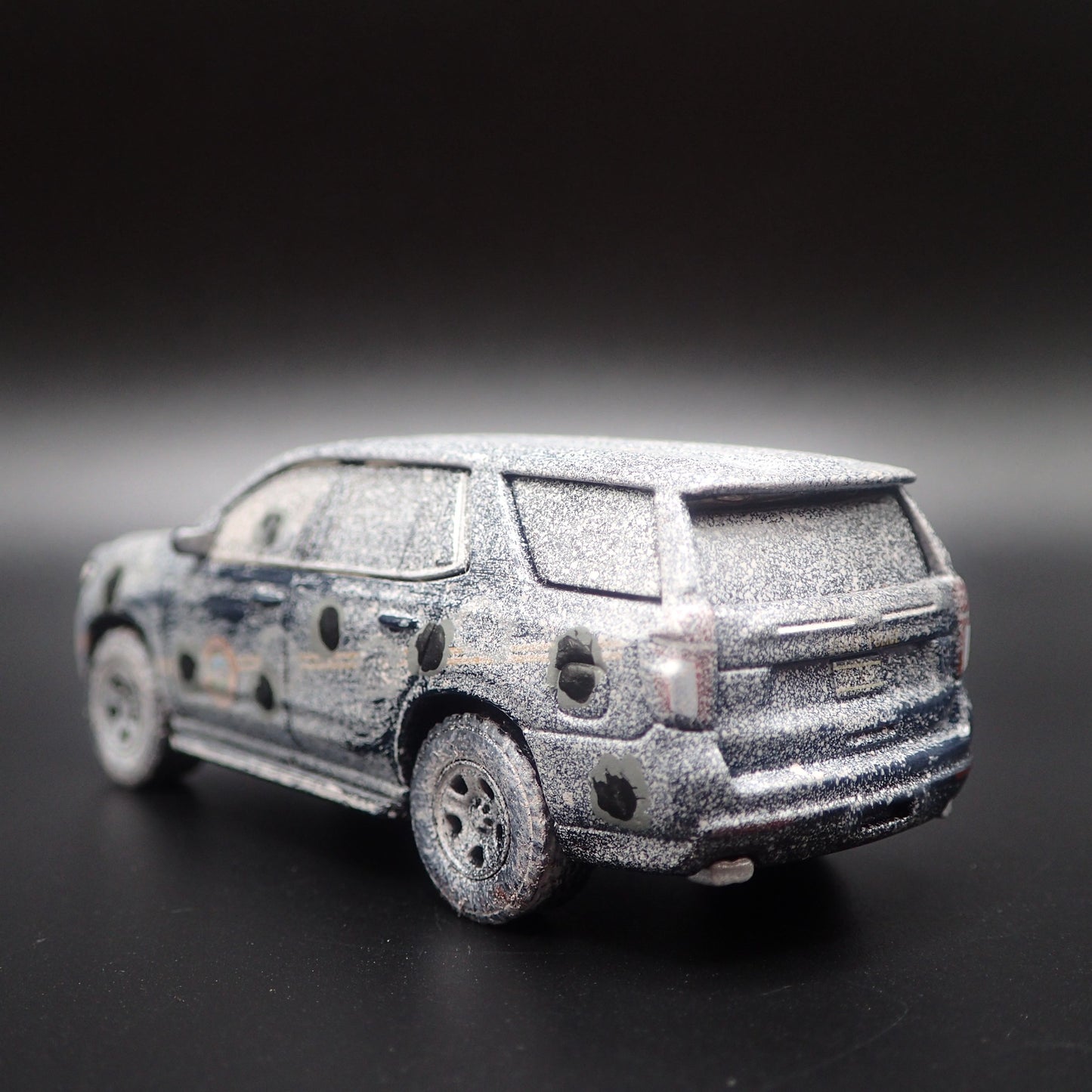 2021 21 CHEVY TAHOE PPV WEST VIRGINIA STATE POLICE BULLIT HOLES 1:64 DIECAST CAR