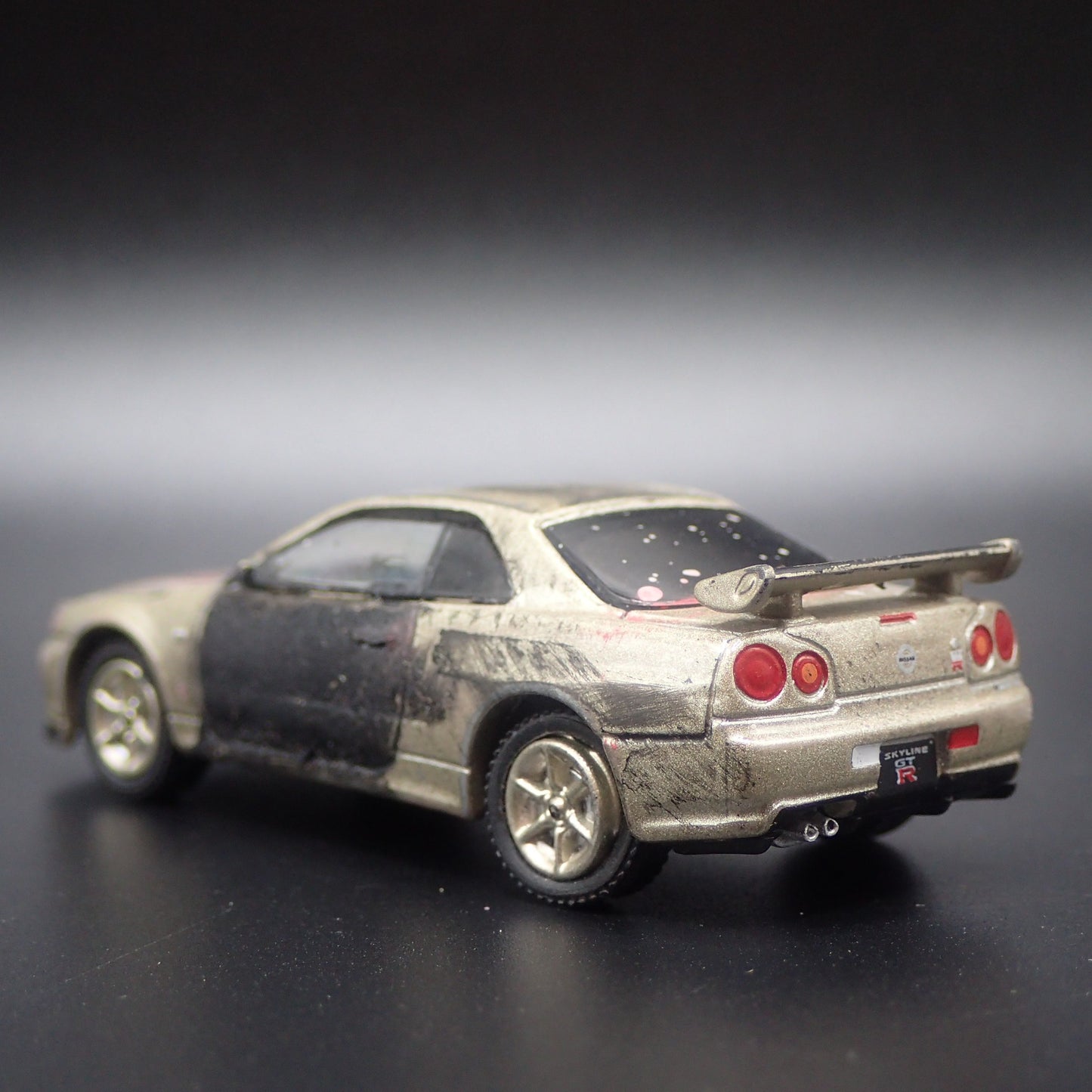 1999-2002 NISSAN SKYLINE GTR R34 BNR34 BARN FIND 1:64 SCALE DIECAST MODEL CAR