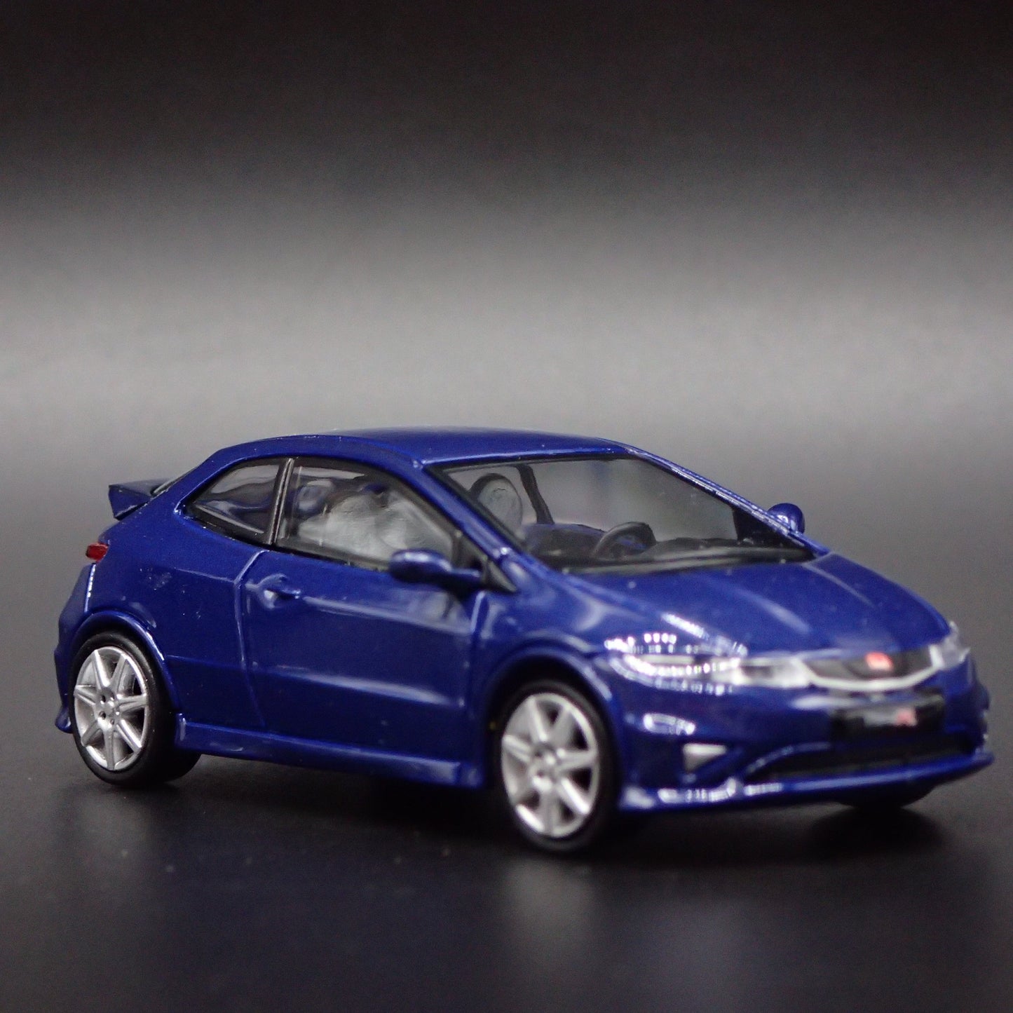 2007-2011 HONDA CIVIC TYPE R FN2 EURO 1:64 SCALE DIORAMA DIECAST MODEL CAR