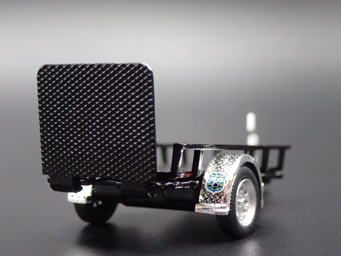 UTILITY TRAILER RUBBER TIRES with WORKING RAMPS 1:64 SCALE DIORAMA DIECAST MODEL