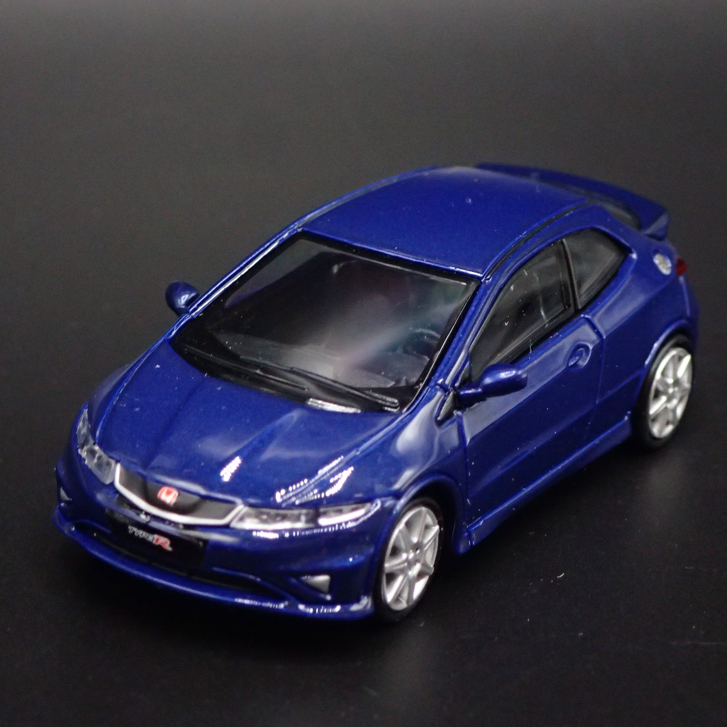 2007-2011 HONDA CIVIC TYPE R FN2 EURO 1:64 SCALE DIORAMA DIECAST MODEL CAR