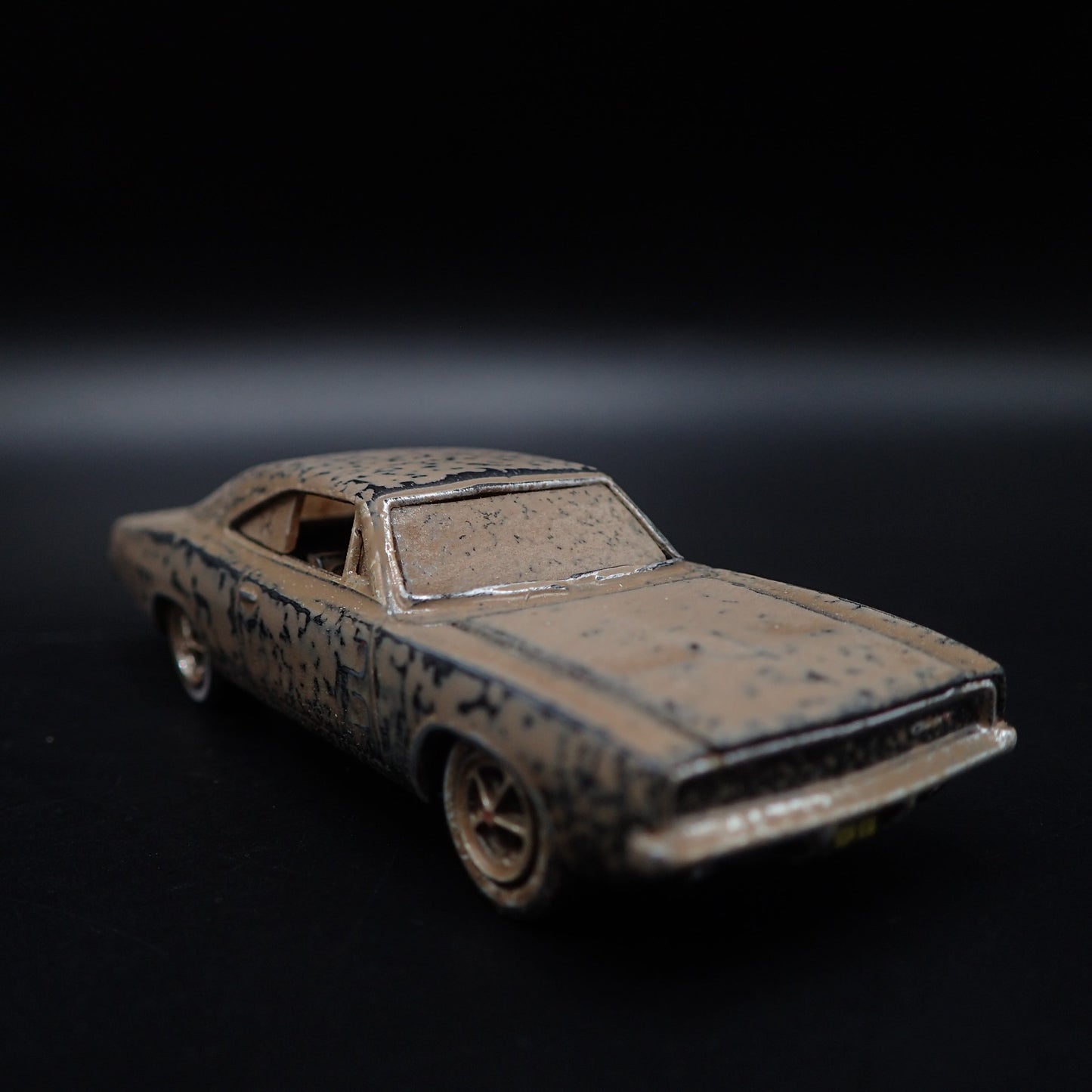 1968 68 DODGE CHARGER R/T BULLITT MOVIE BARN FIND 1:64 SCALE DIECAST MODEL CAR