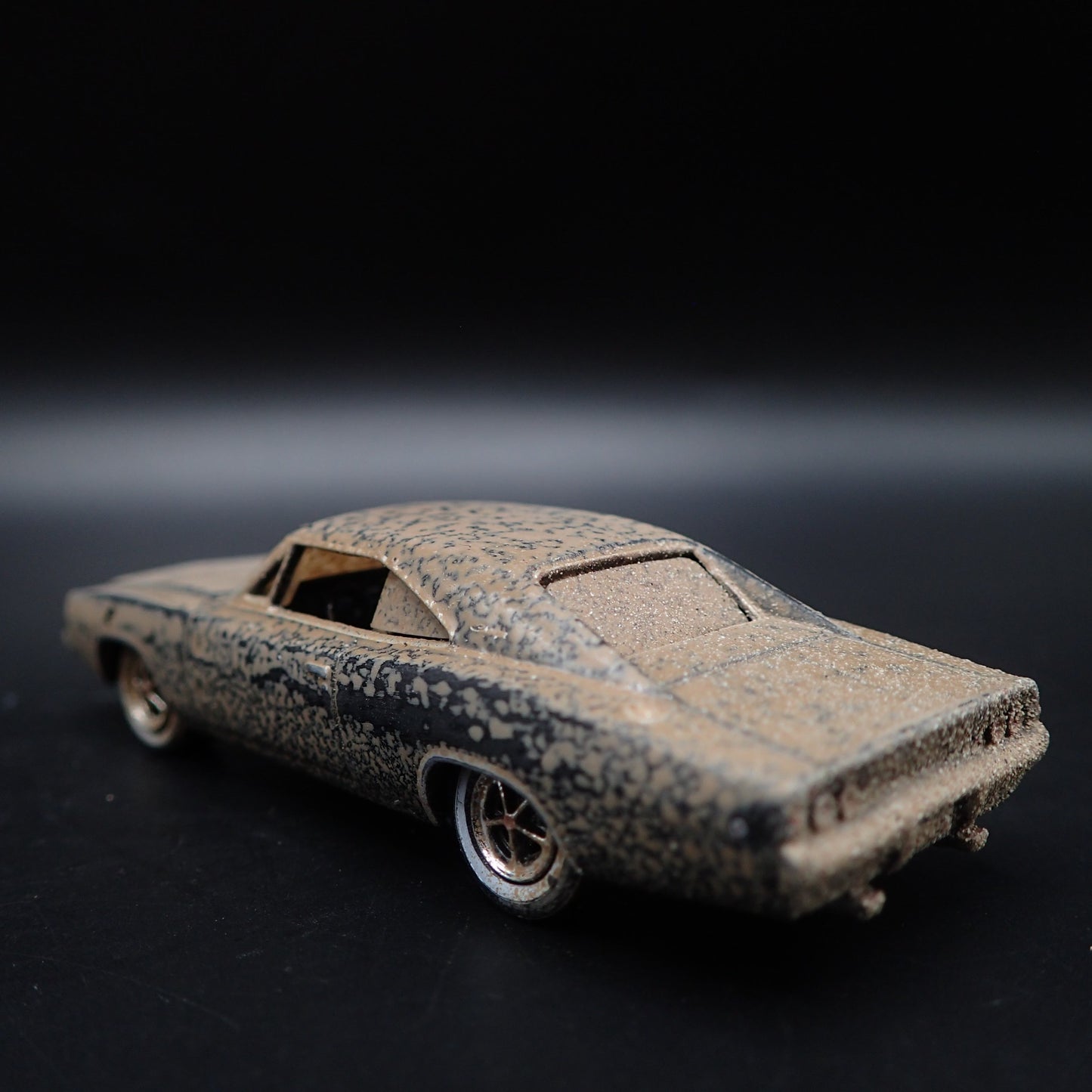 1968 68 DODGE CHARGER R/T BULLITT MOVIE BARN FIND 1:64 SCALE DIECAST MODEL CAR