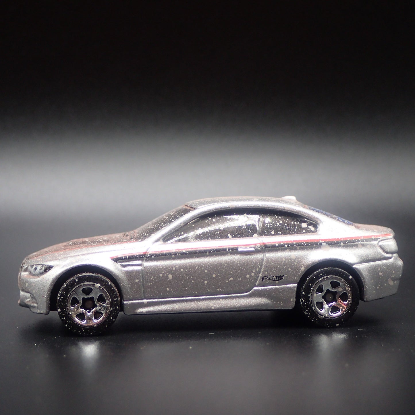 2004-2010 BMW M3 COUPE E92 BARN FIND SILVER 1:64 SCALE DIORAMA DIECAST MODEL CAR
