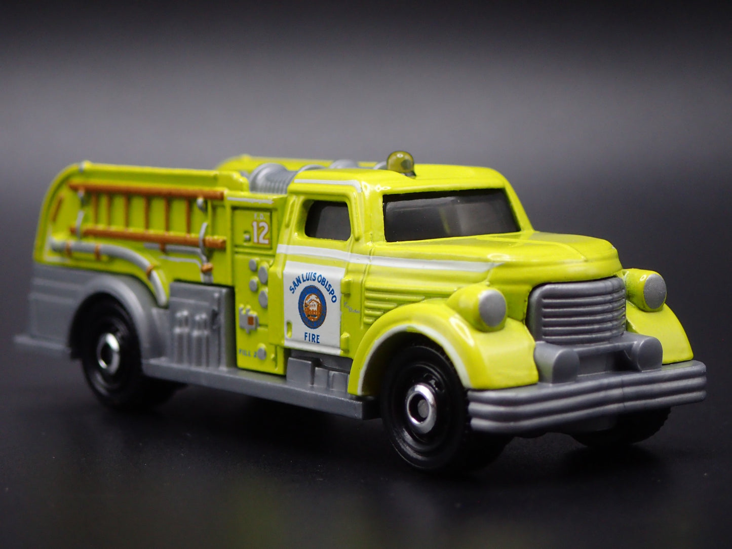 VINTAGE FIRE TRUCK SAN LUIS OBISPO, CA 1:64 MB SCALE DIORAMA DIECAST MODEL CAR
