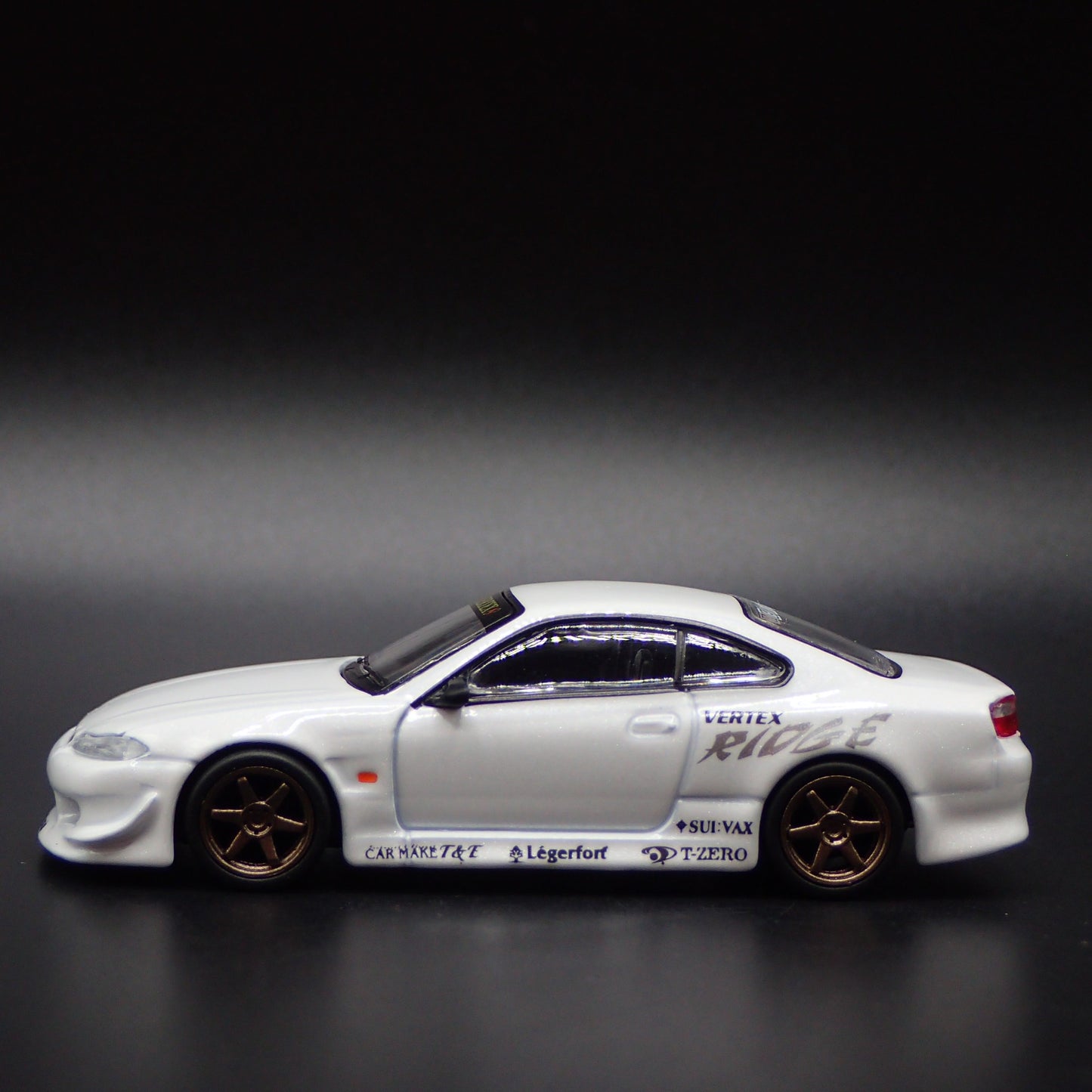 1999-2002 NISSAN SILVIA S15 VERTEX WHITE 1:64 SCALE DIORAMA DIECAST MODEL CAR